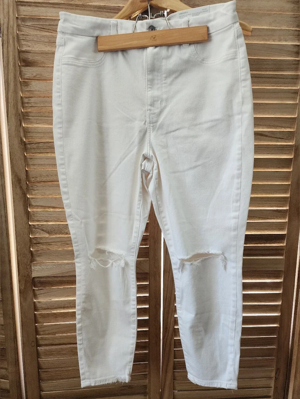 American Eagle Women's Distressed Pants